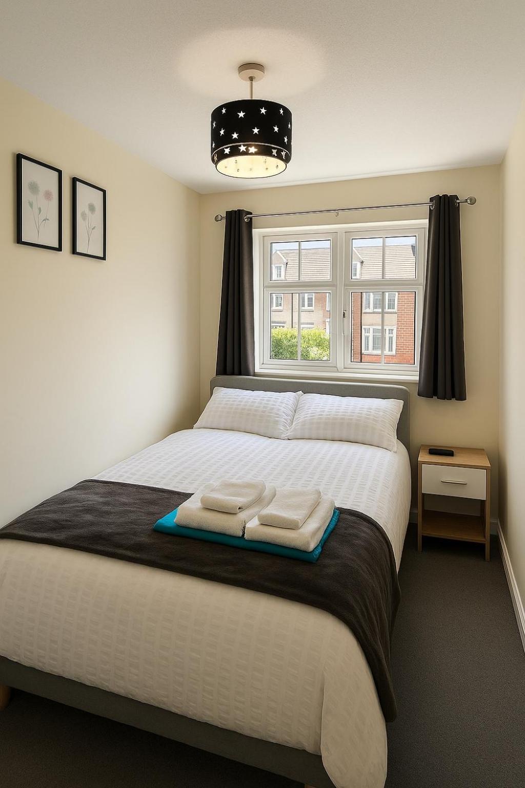 Apartment Comfy Two Bedroom Flat *